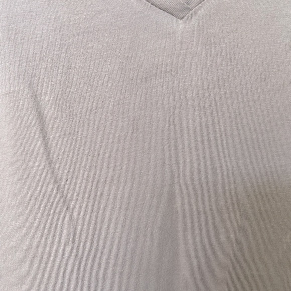 Madewell v neck flutter tee - Picture 4 of 5